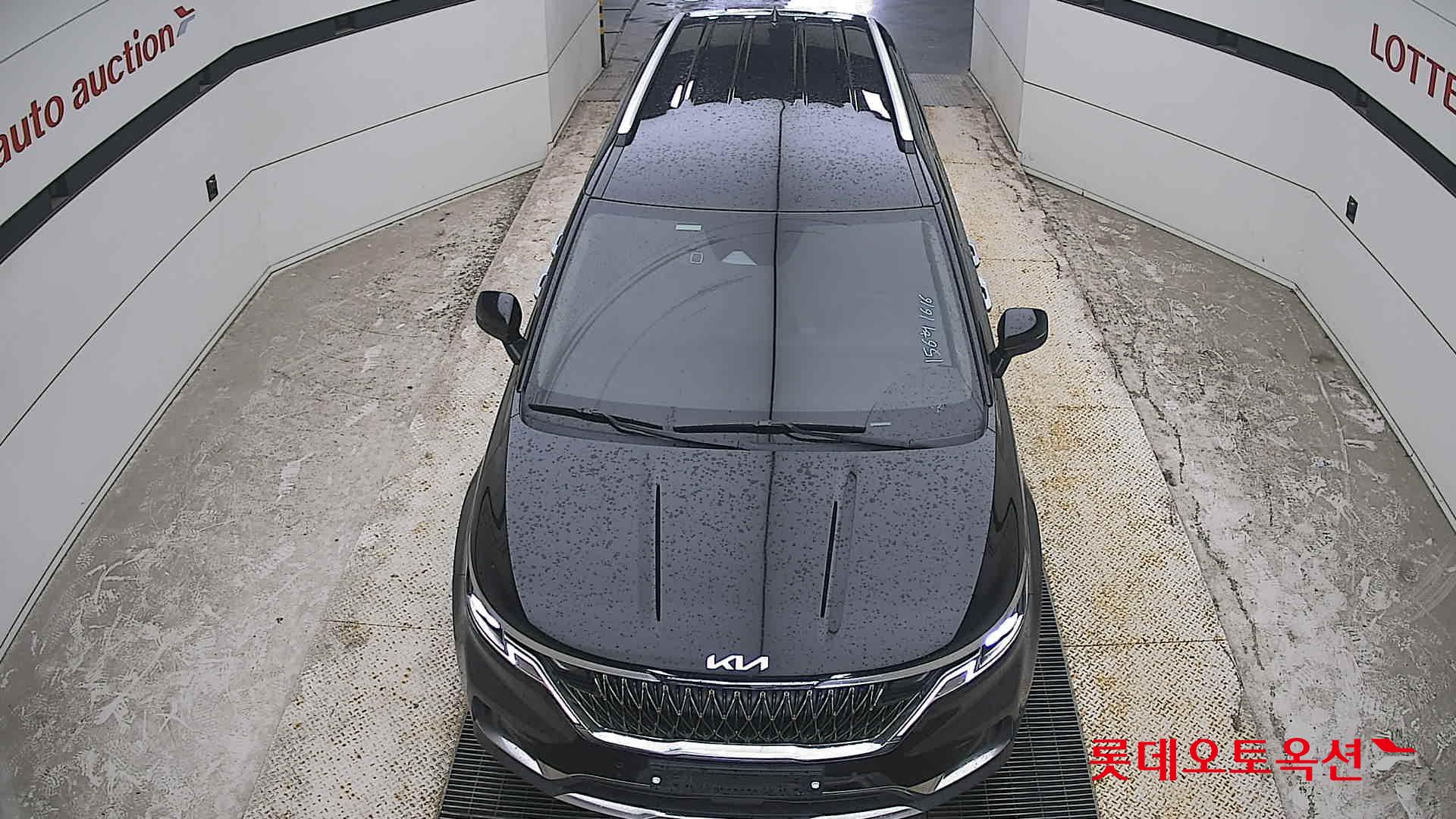 2023 - kia carnival
