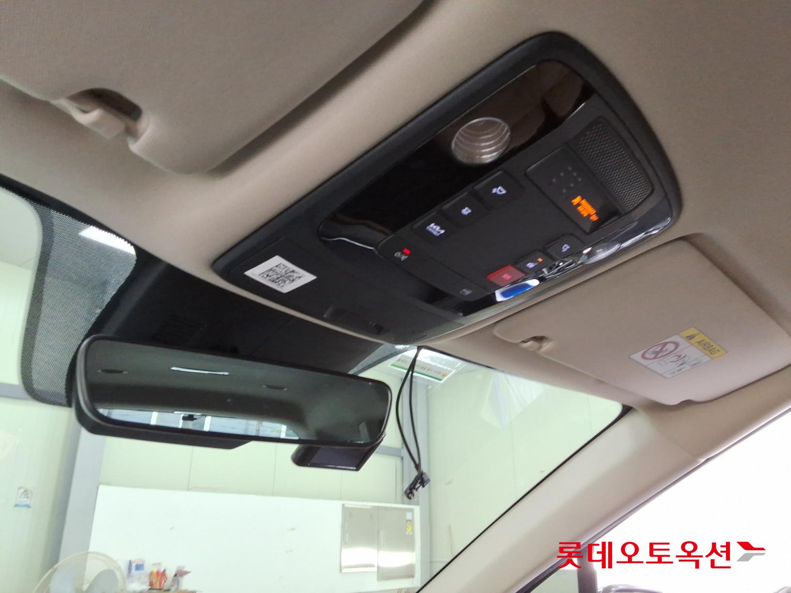 2023 - kia carnival