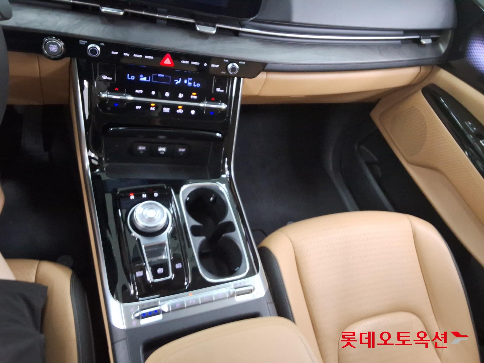 2023 - kia carnival