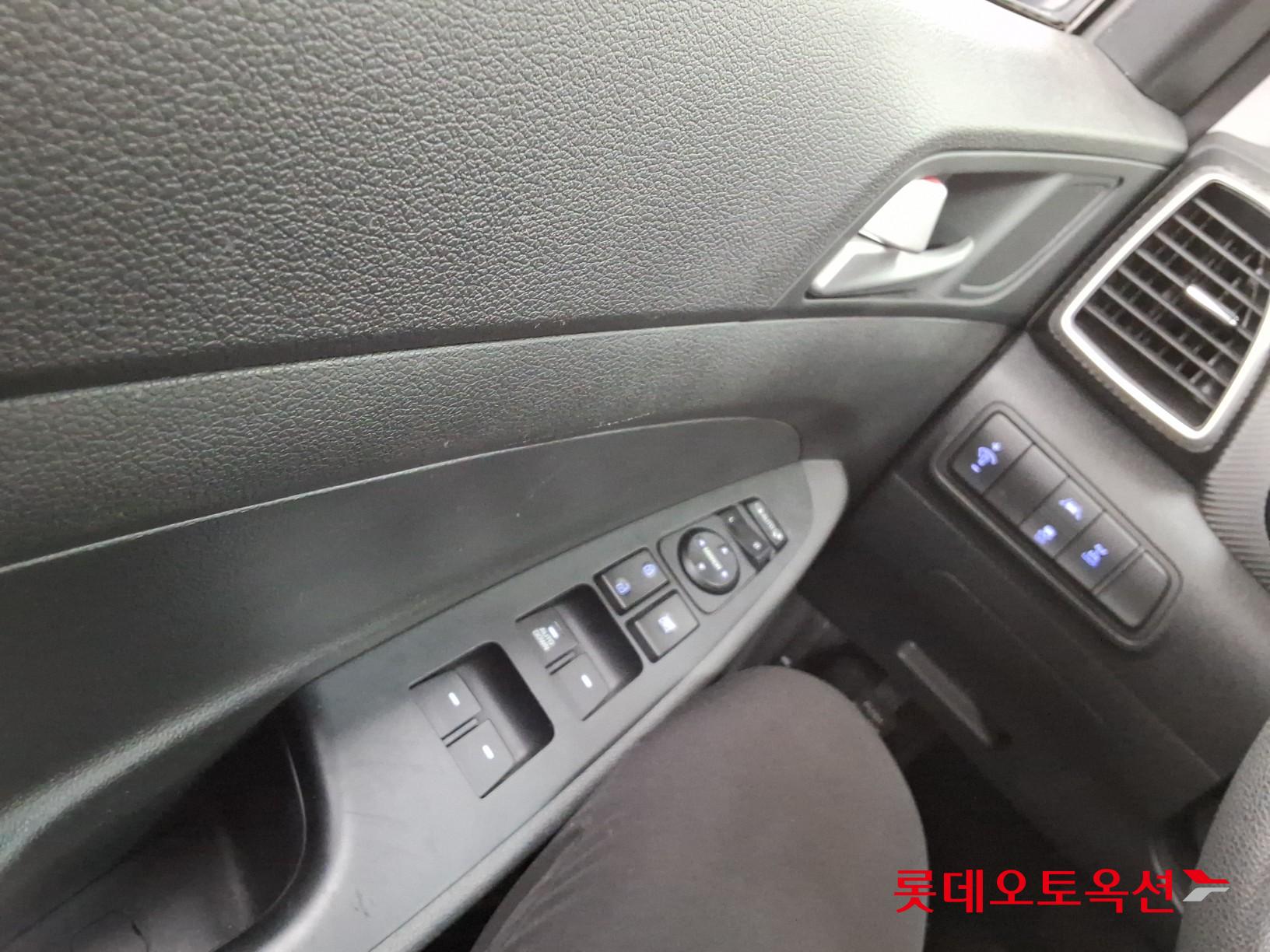 2020 - hyundai tucson