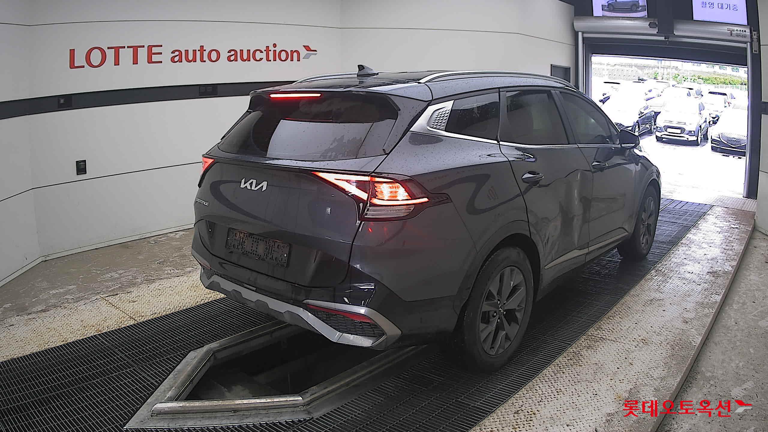 2022 - kia sportage