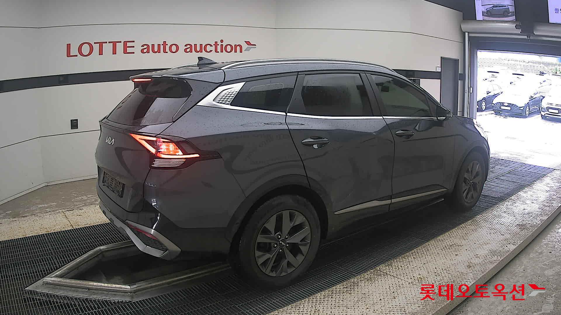 2022 - kia sportage