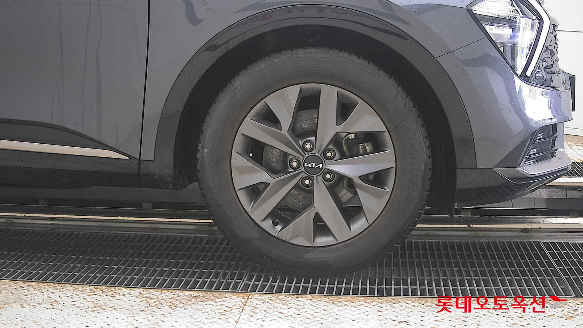 2022 - kia sportage