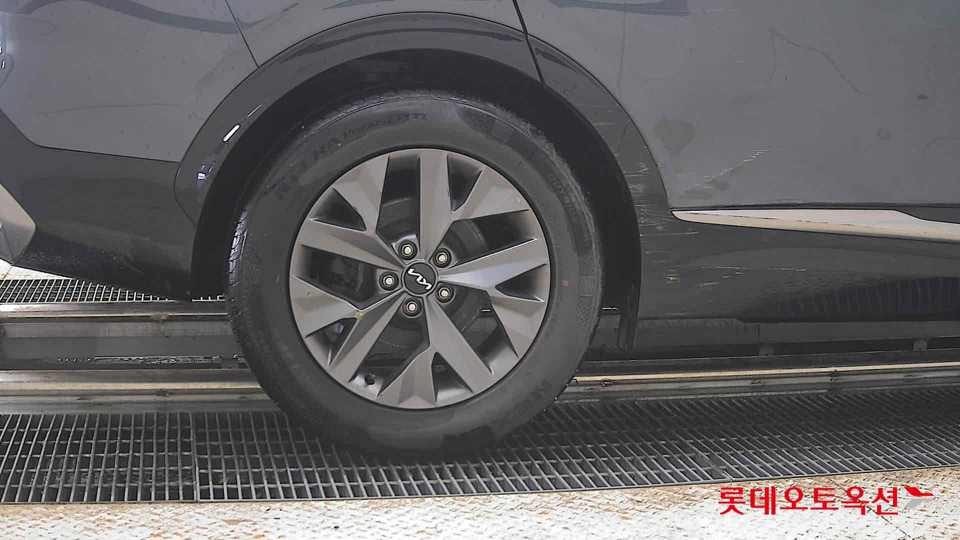 2022 - kia sportage