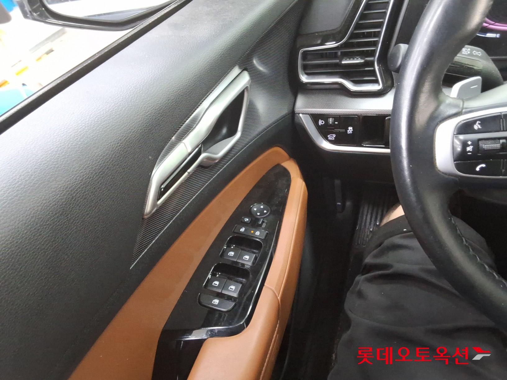 2022 - kia sportage