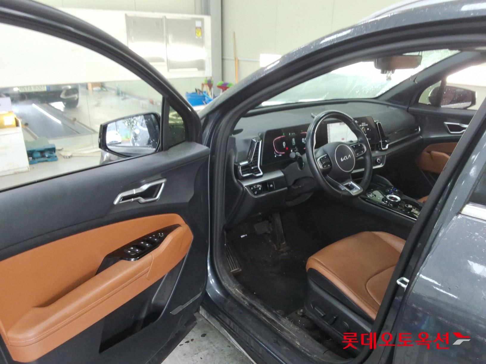 2022 - kia sportage