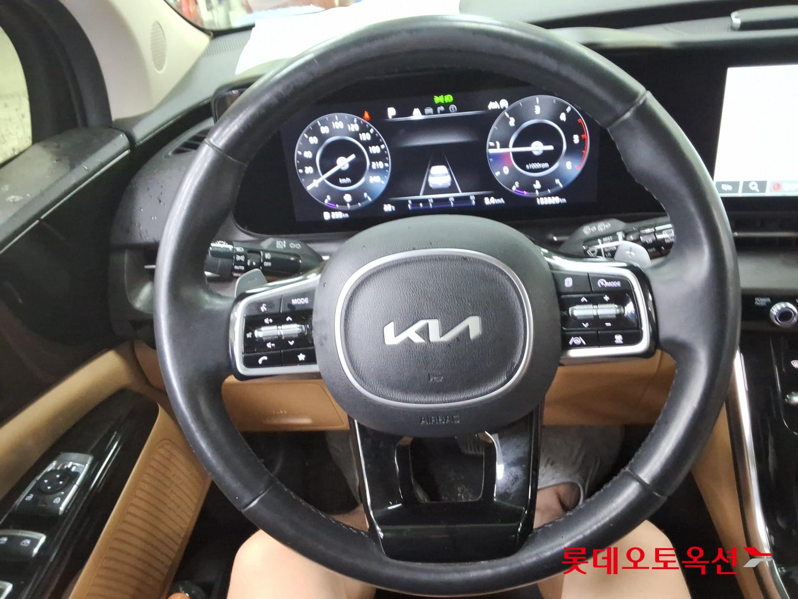 2022 - kia carnival