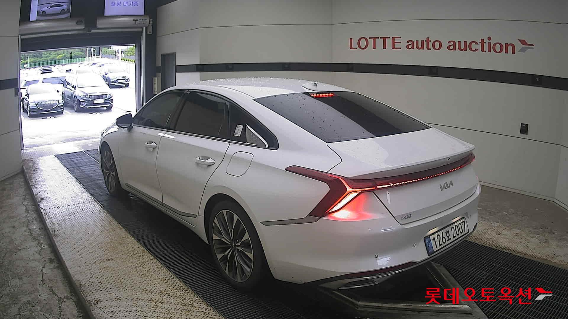 2022 - kia k8