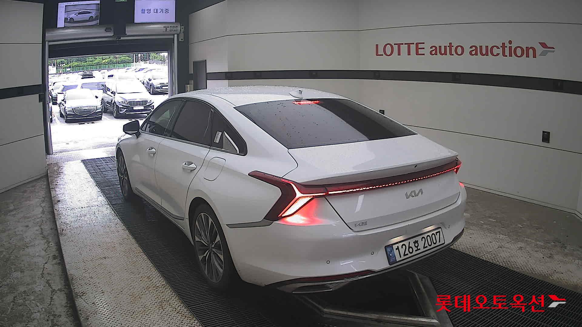 2022 - kia k8