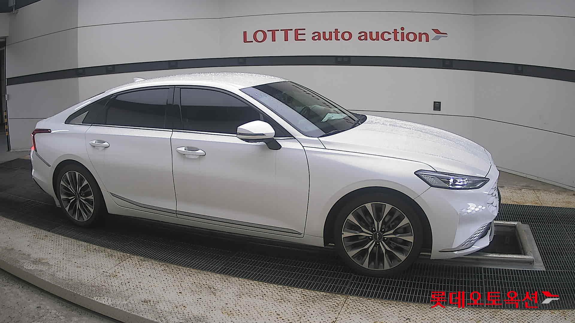 2022 - kia k8