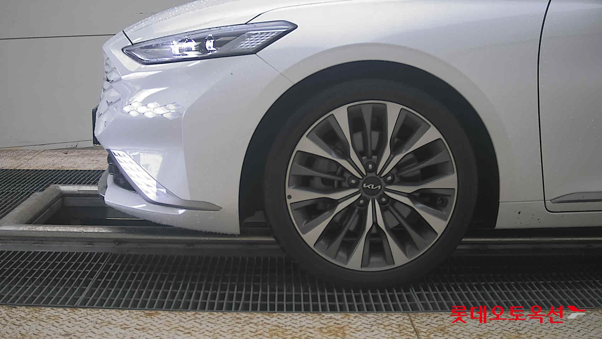 2022 - kia k8