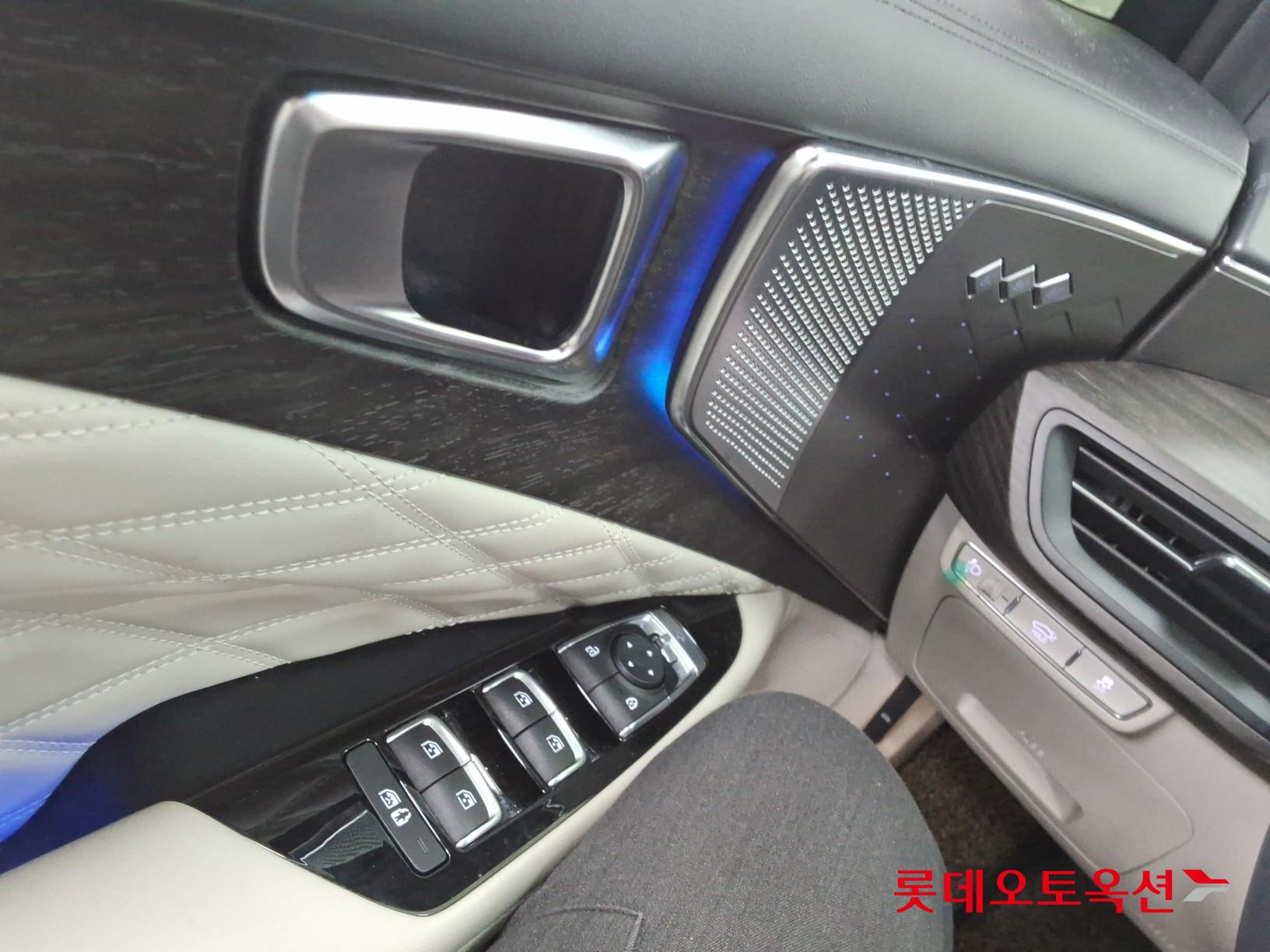 2022 - kia k8