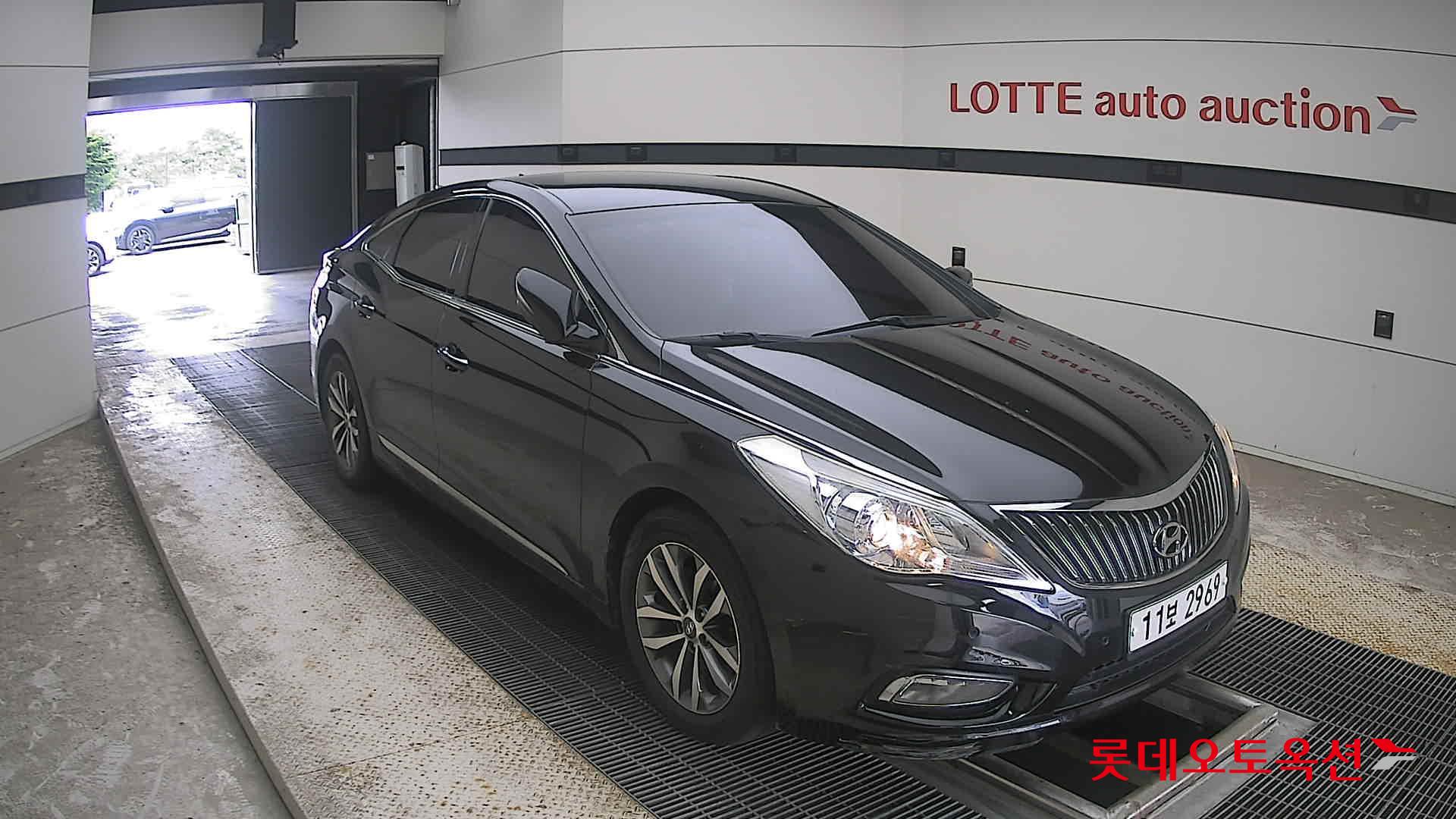 2011 - hyundai grandeur
