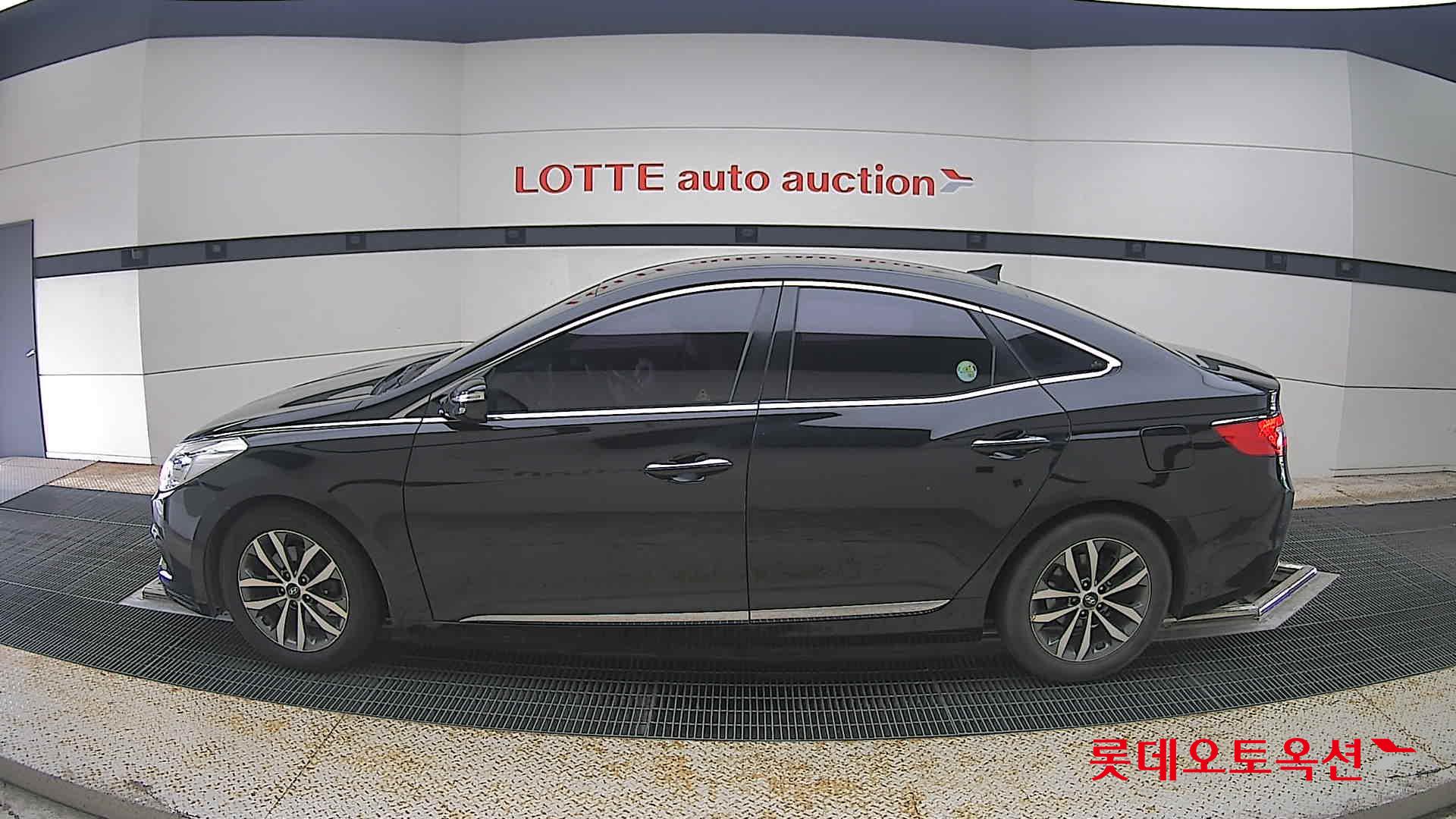 2011 - hyundai grandeur