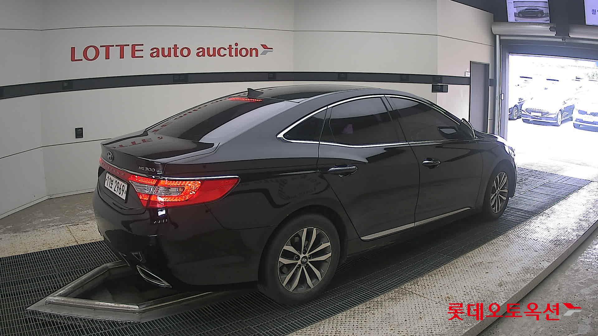 2011 - hyundai grandeur