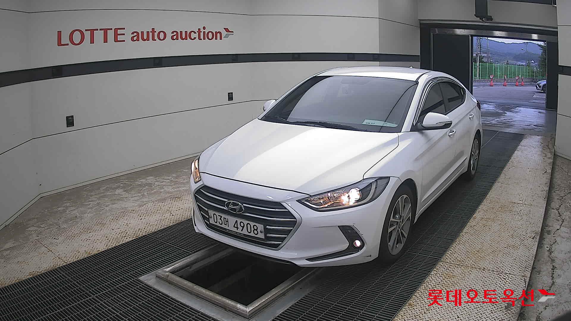 2018 - hyundai avante