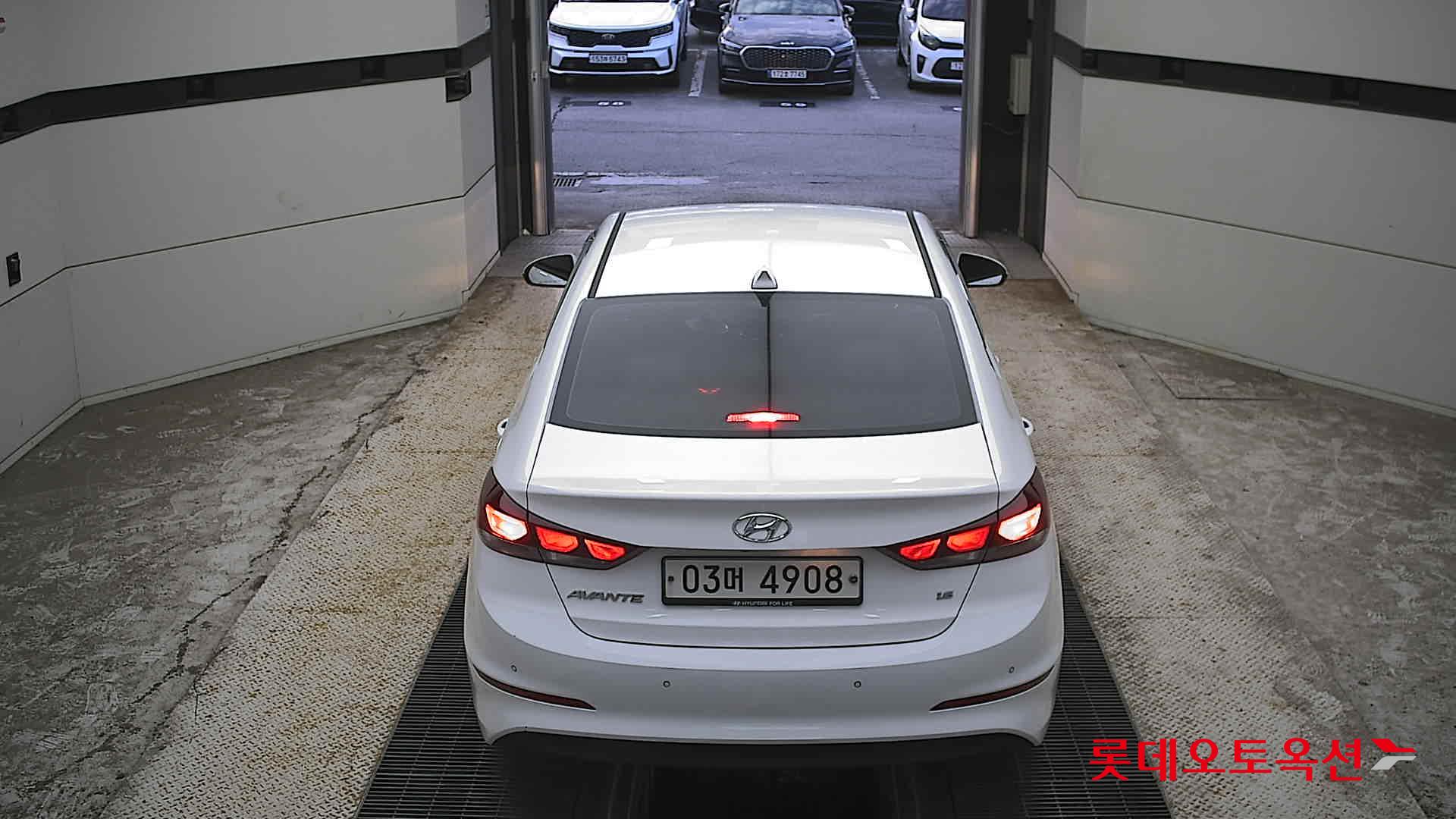 2018 - hyundai avante