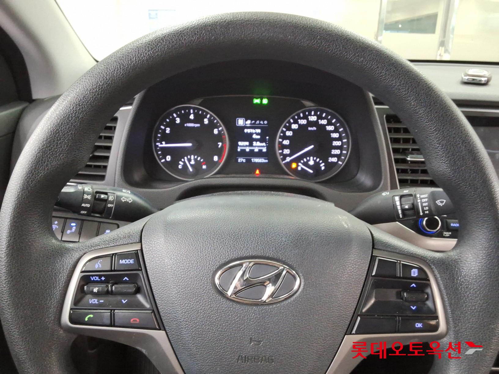 2018 - hyundai avante