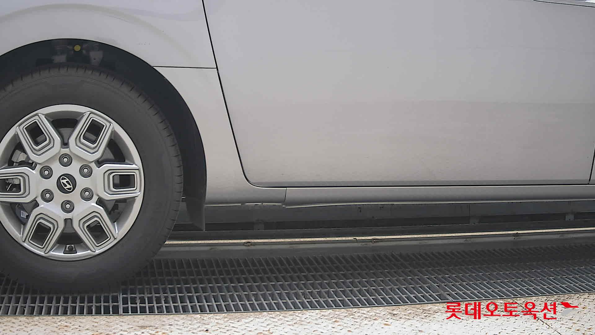 2025 - hyundai staria