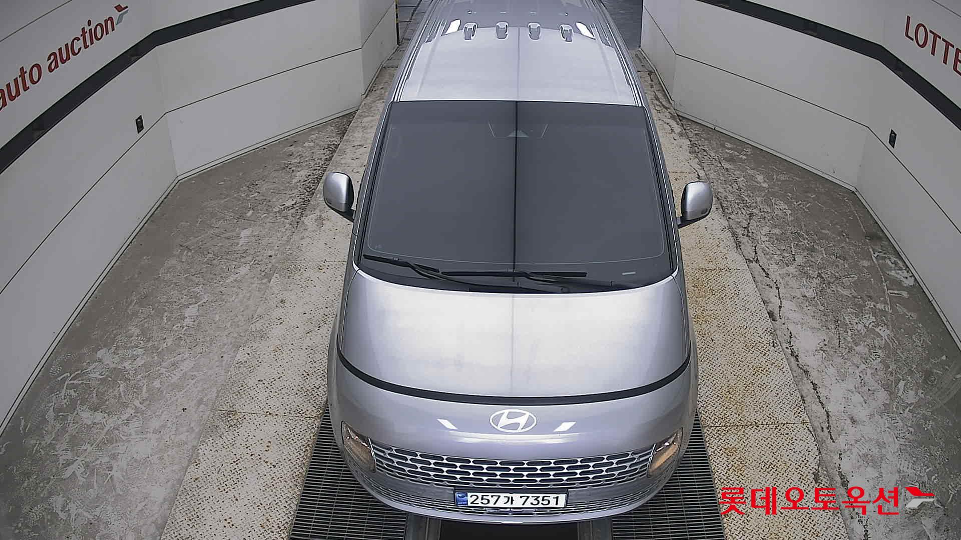 2025 - hyundai staria