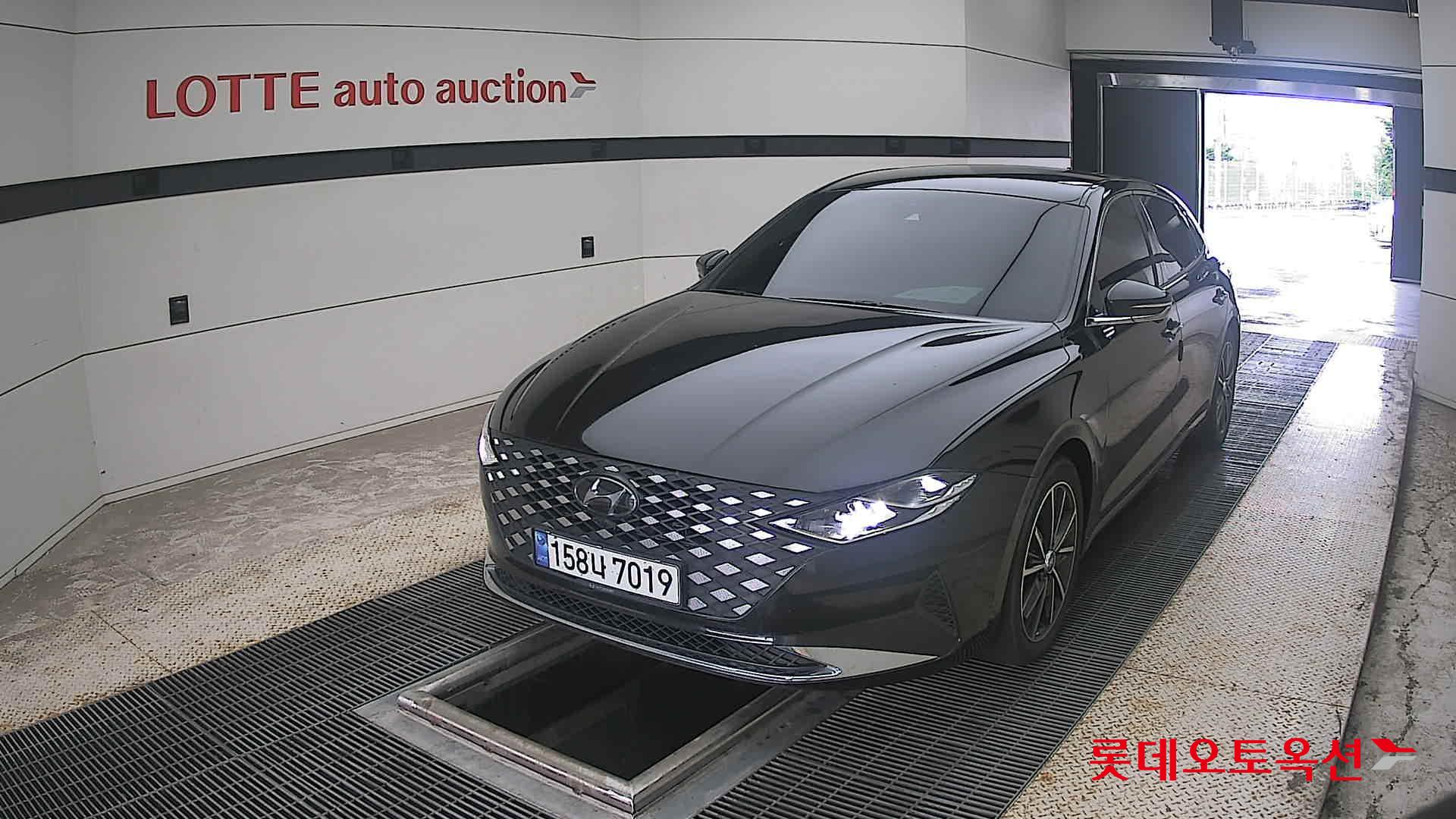 2022 - hyundai grandeur