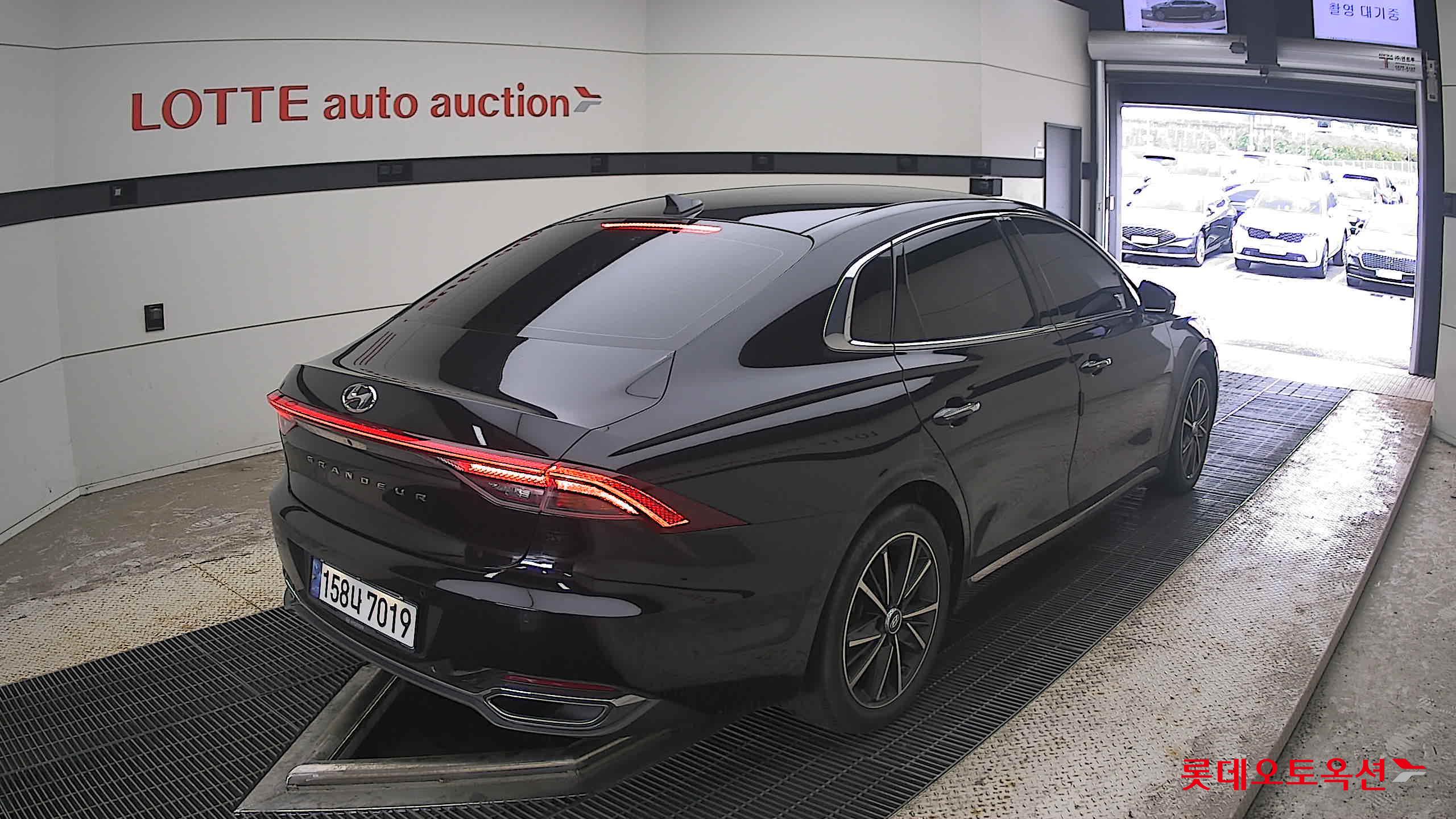 2022 - hyundai grandeur