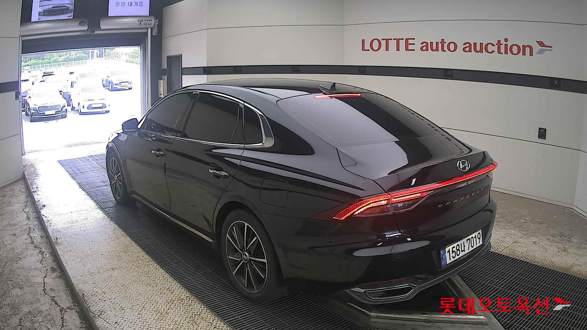 2022 - hyundai grandeur