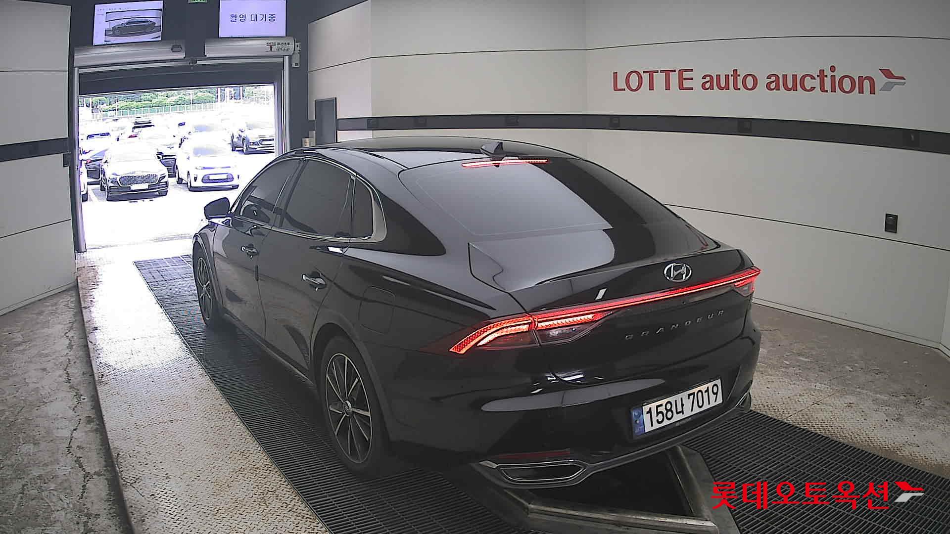 2022 - hyundai grandeur