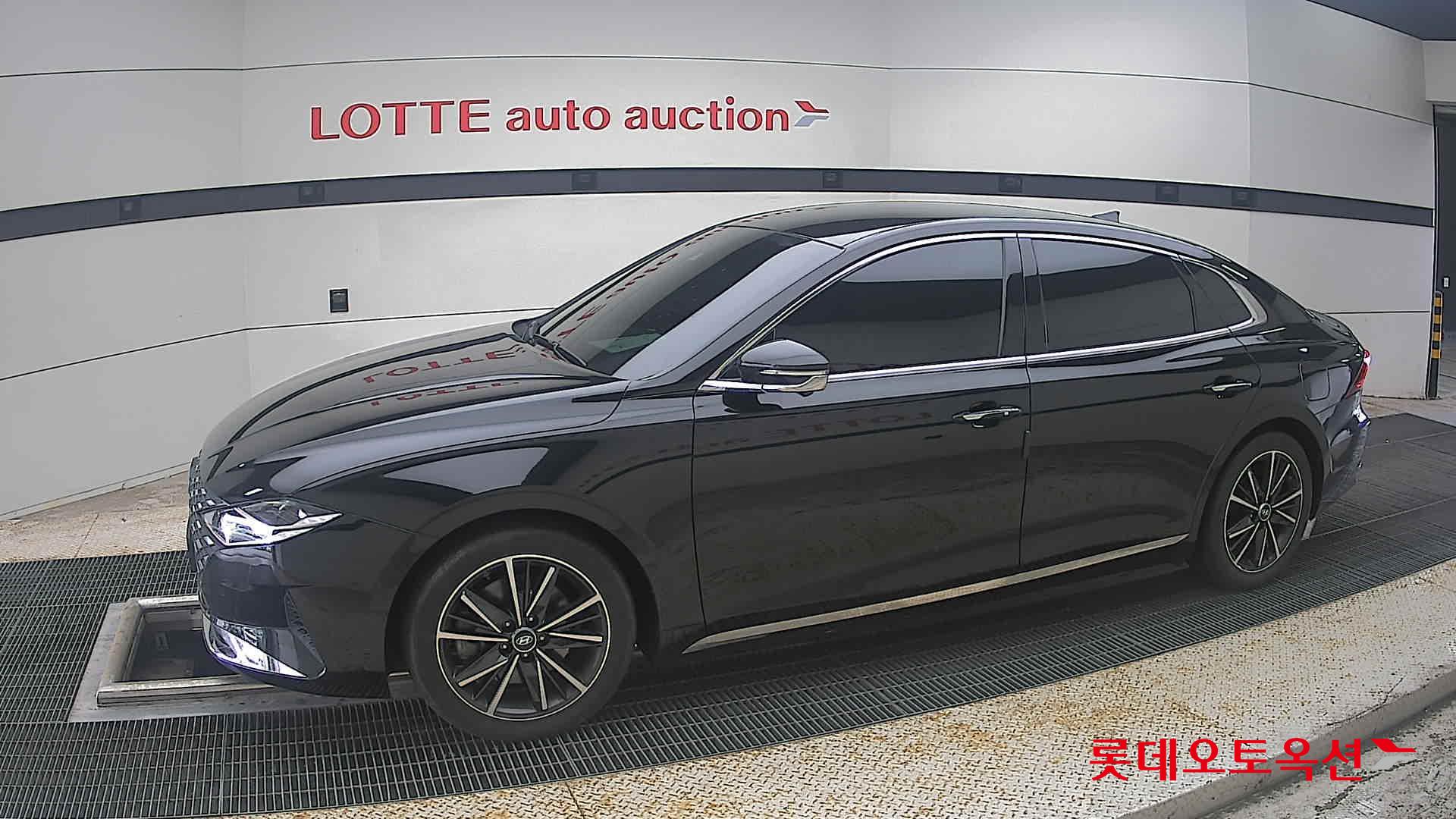 2022 - hyundai grandeur