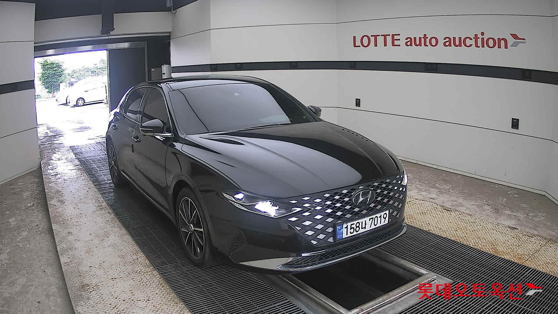 2022 - hyundai grandeur