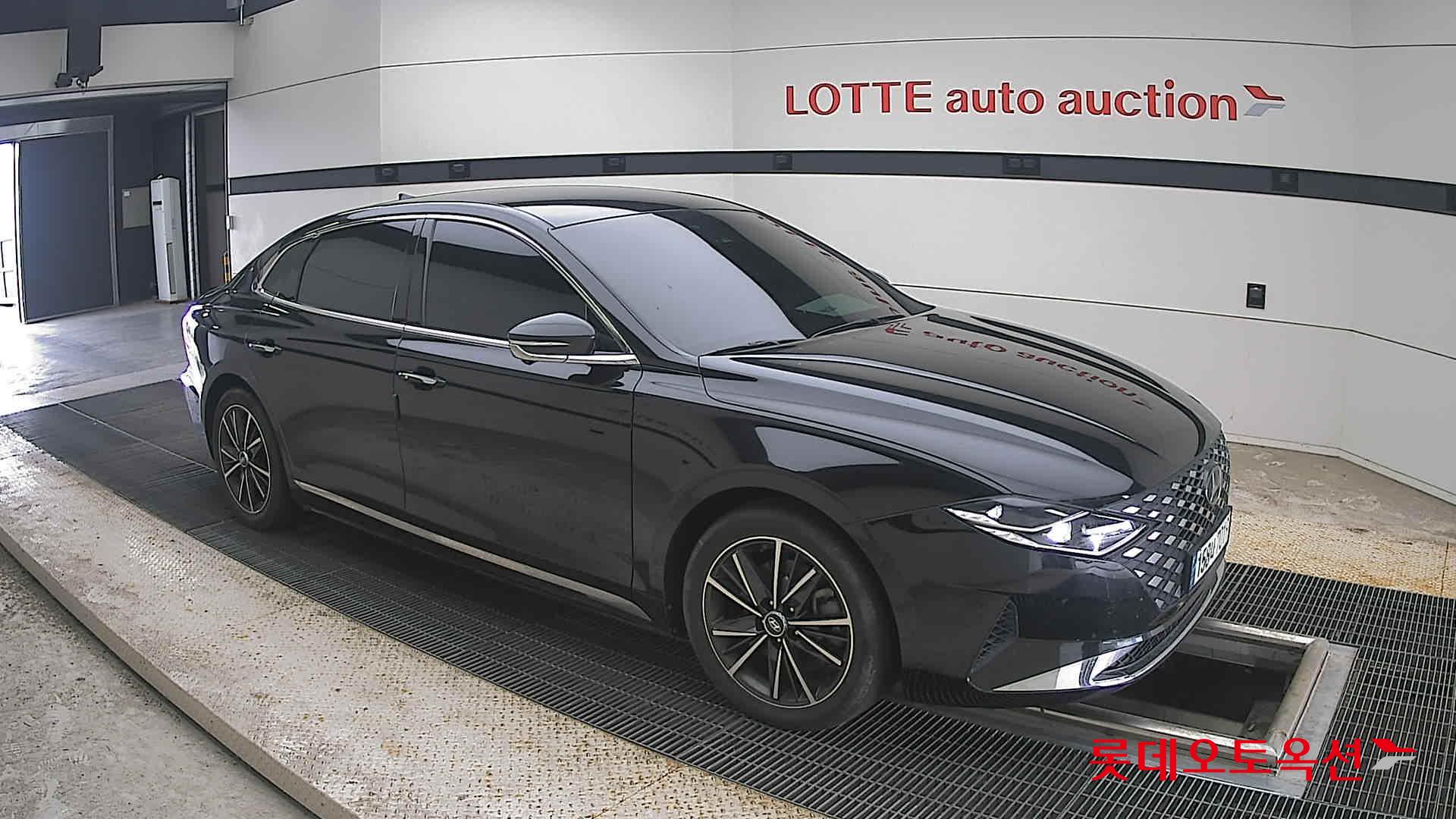 2022 - hyundai grandeur
