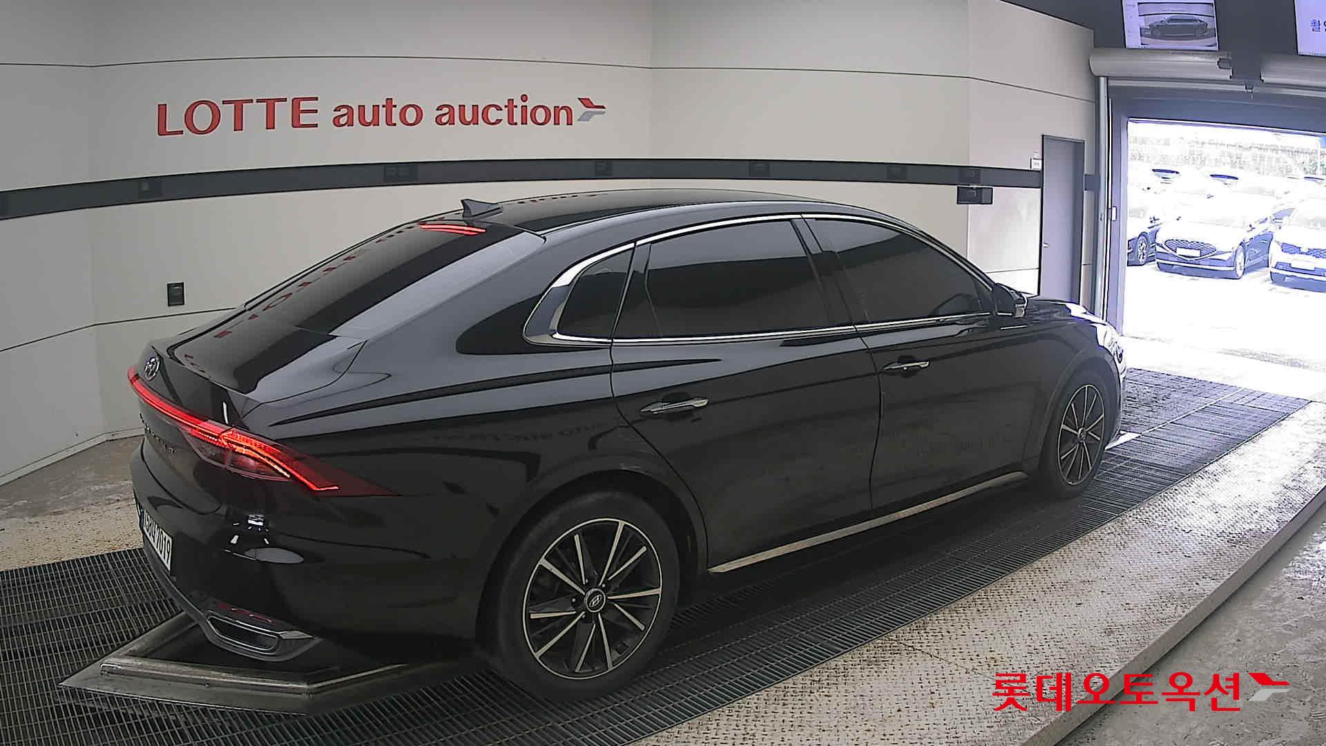 2022 - hyundai grandeur