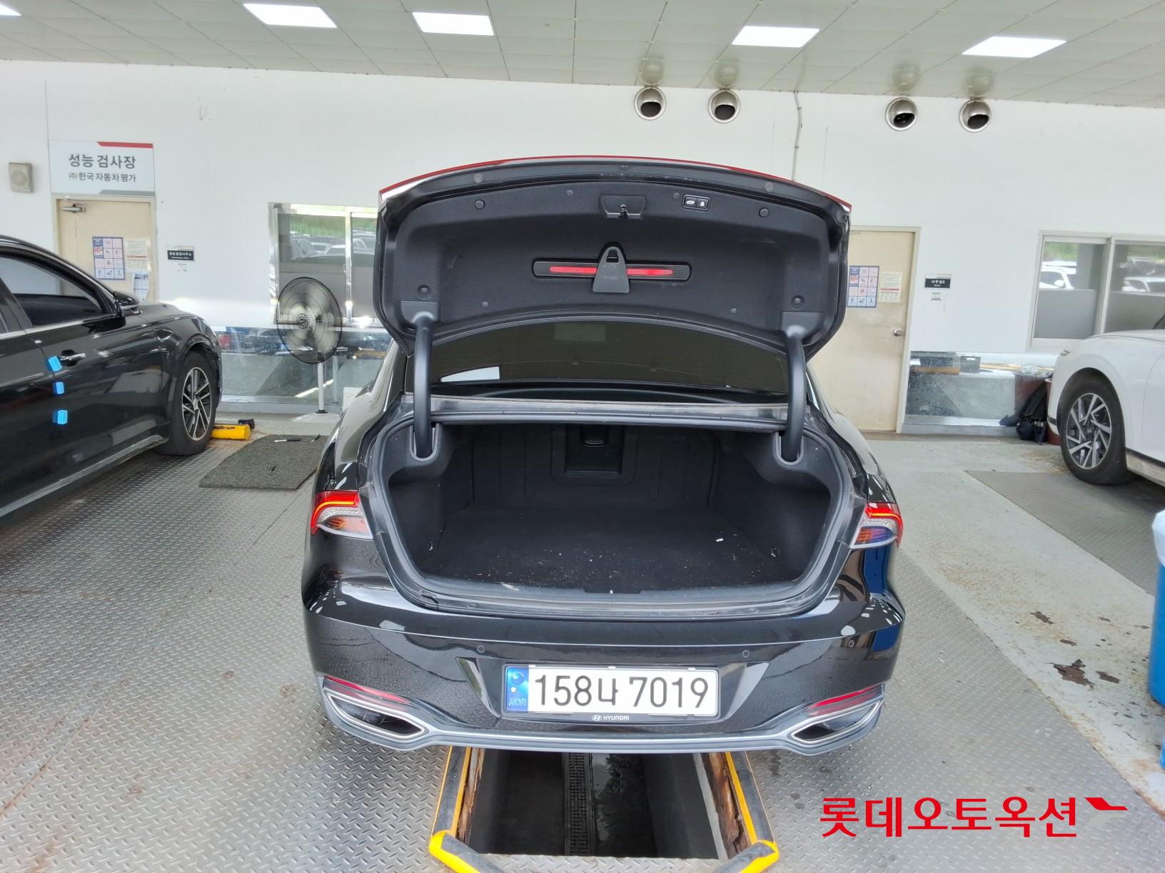 2022 - hyundai grandeur