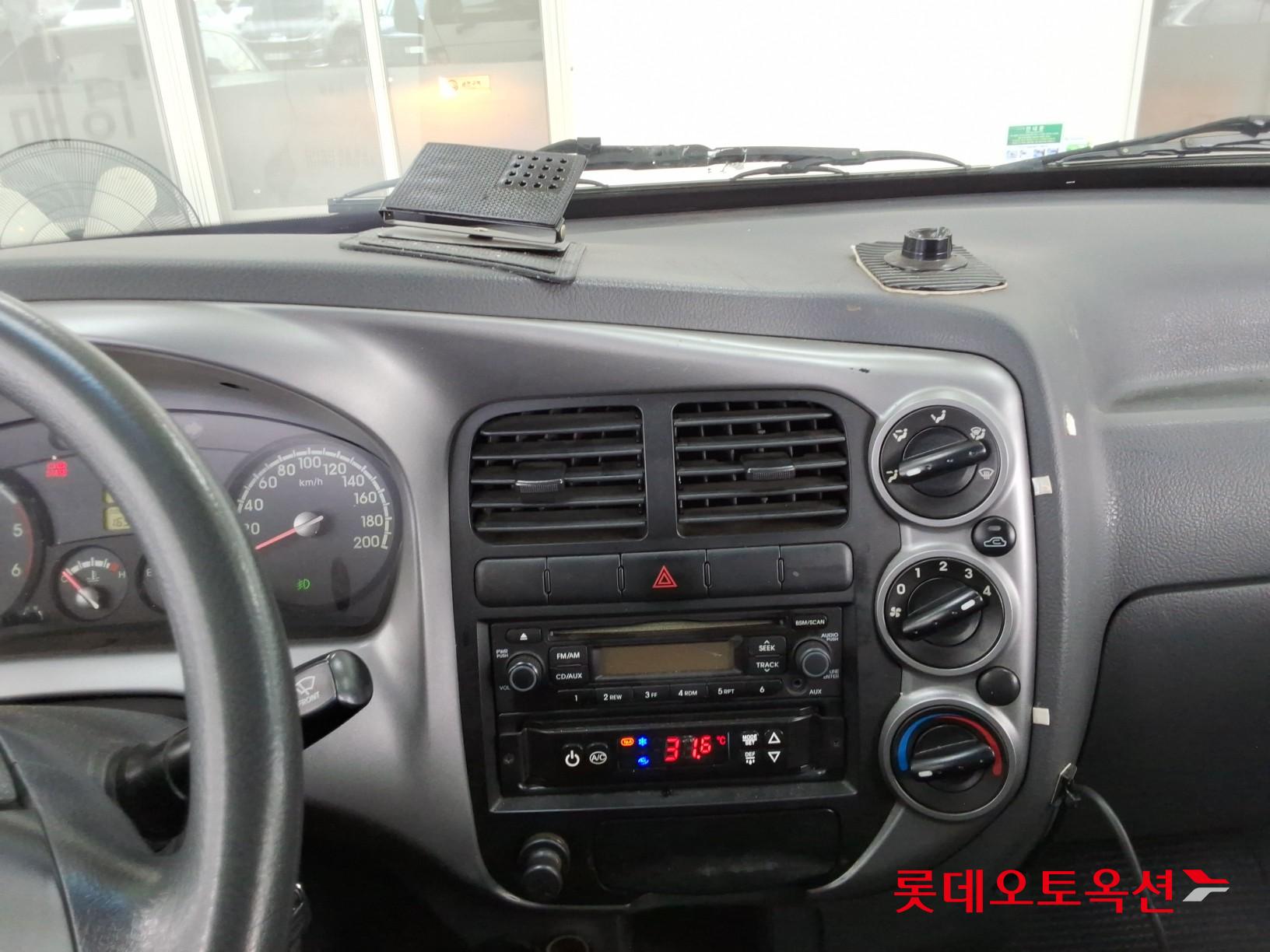 2013 - kia bongo