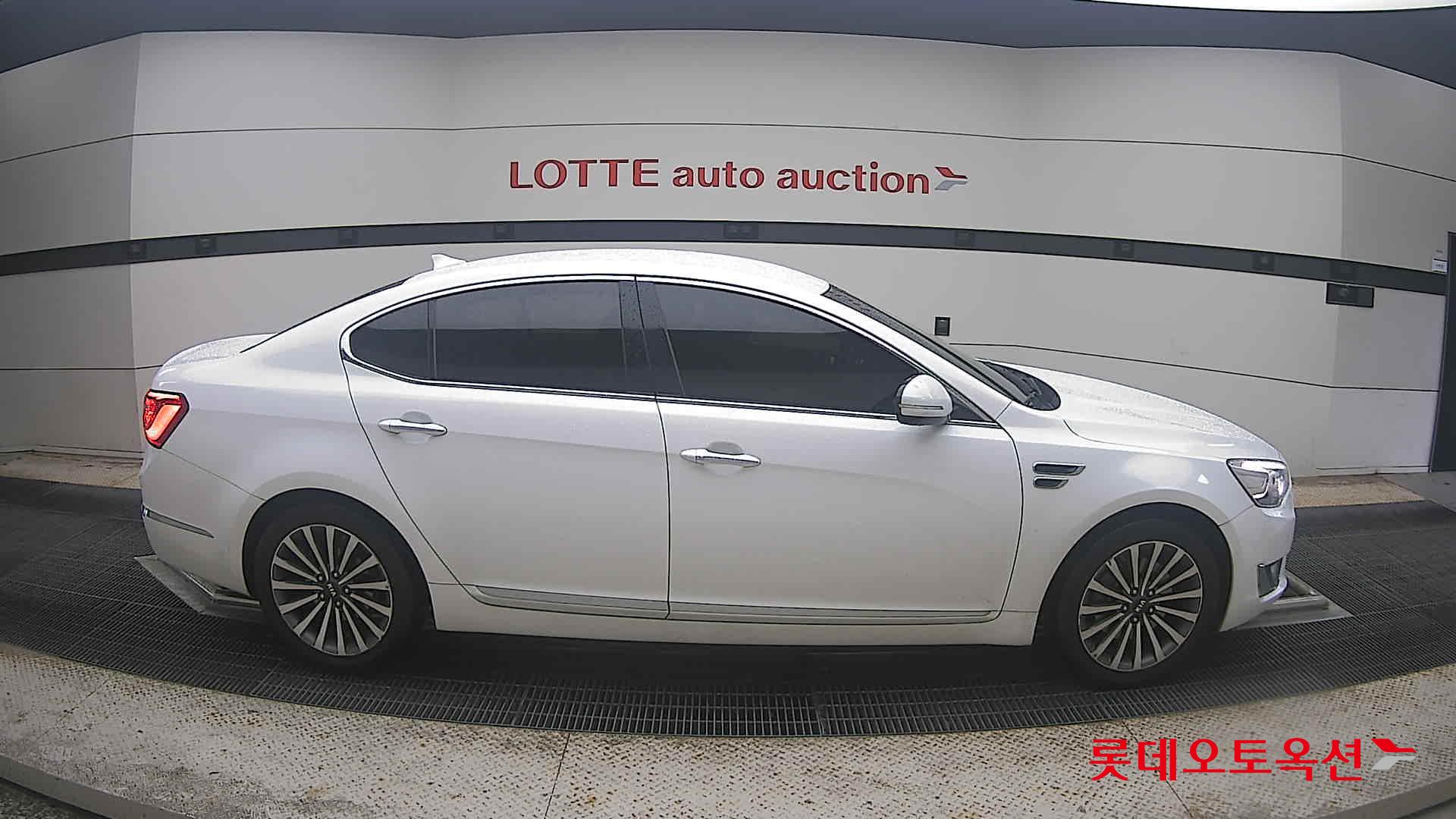 2015 - kia k7