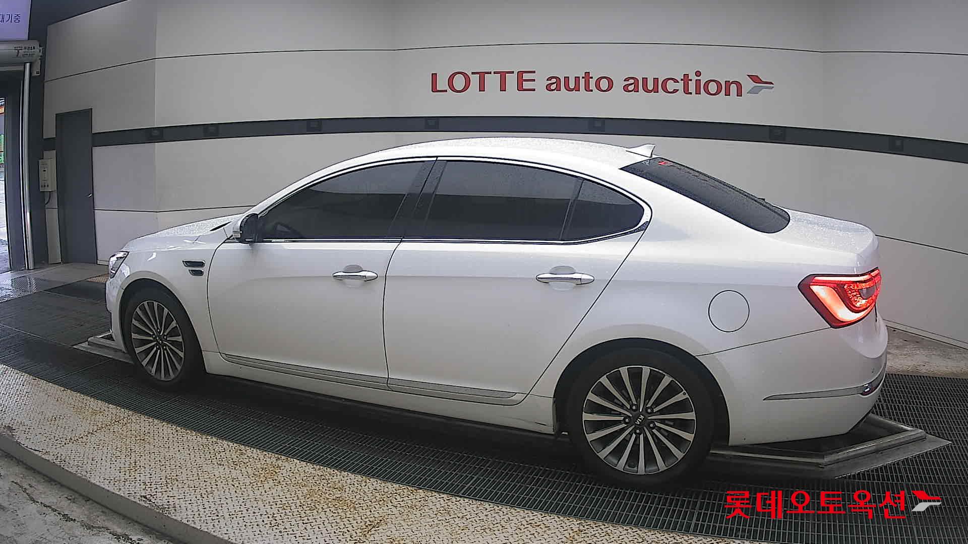 2015 - kia k7