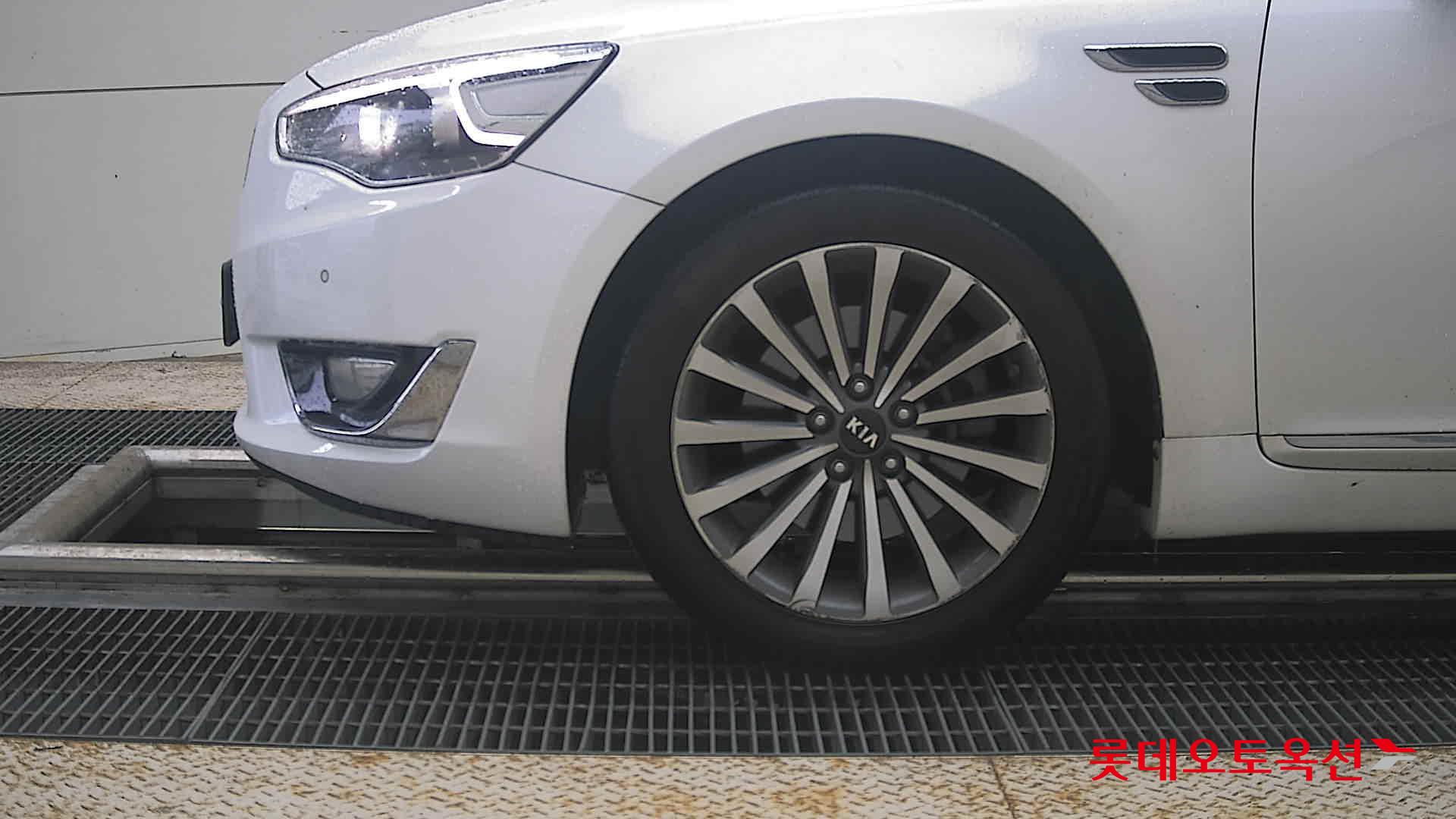 2015 - kia k7