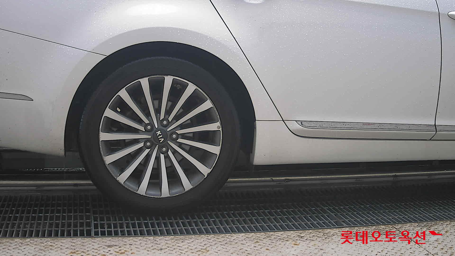 2015 - kia k7