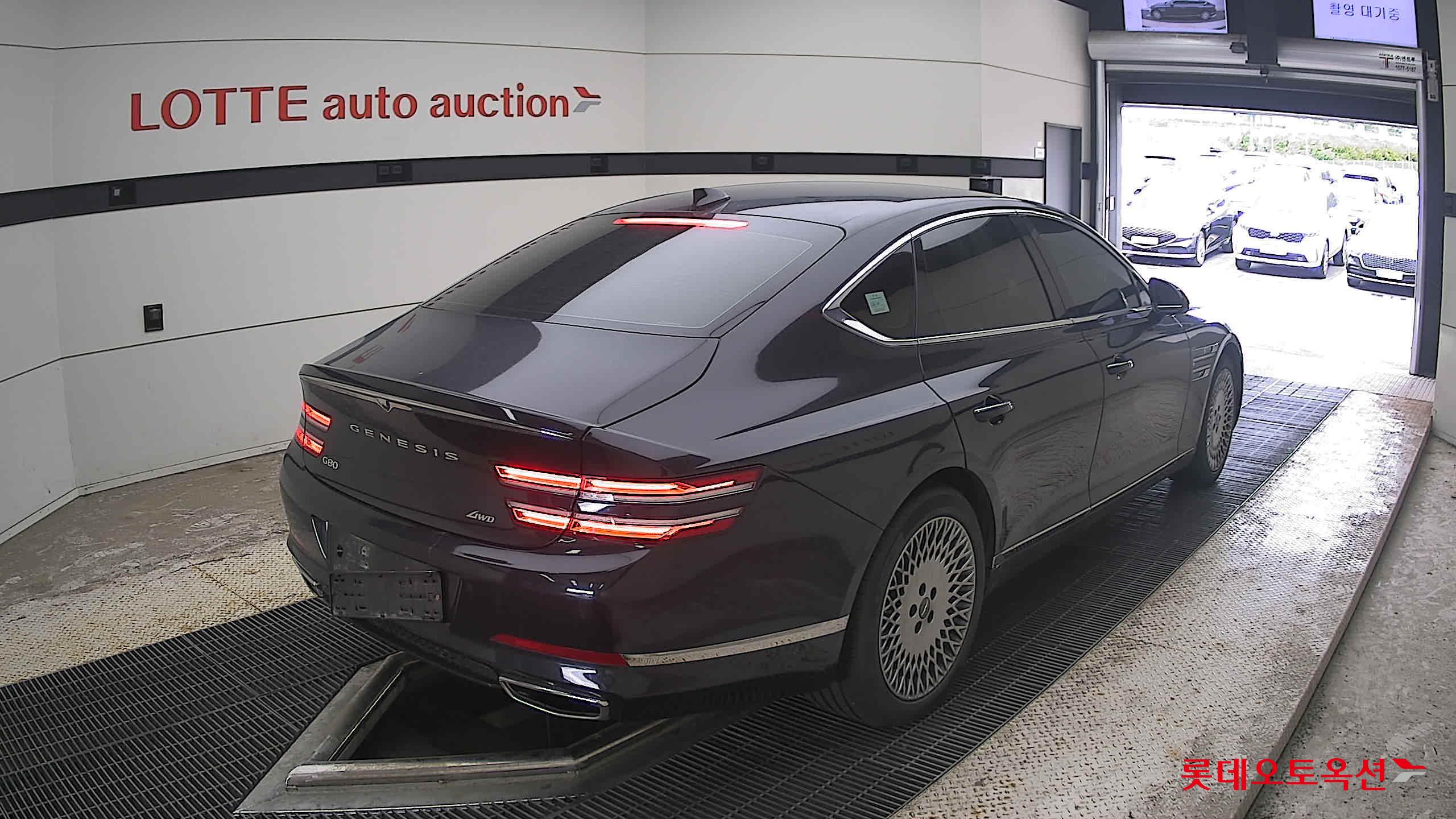 2022 - genesis g80