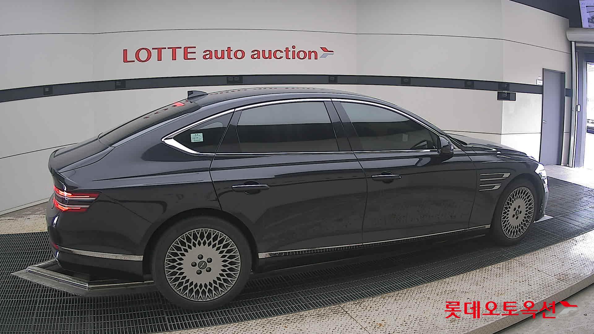 2022 - genesis g80
