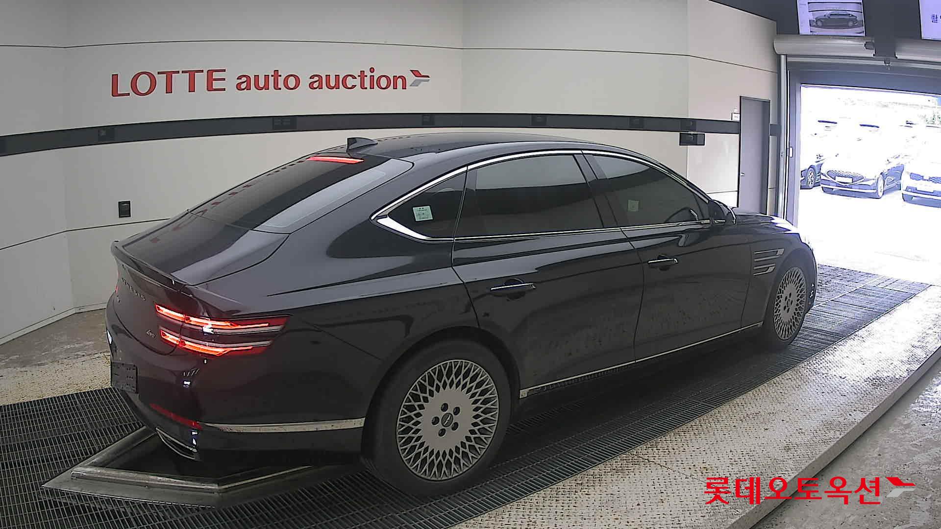 2022 - genesis g80