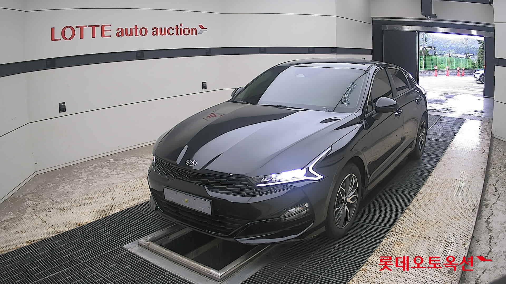 2021 - kia k5