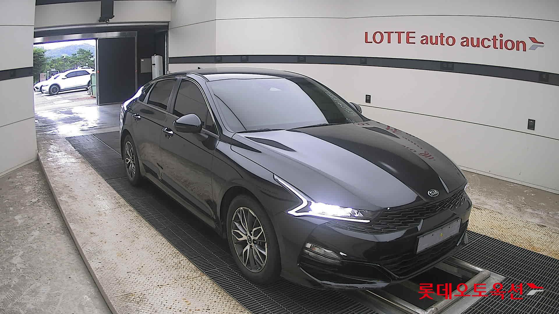 2021 - kia k5