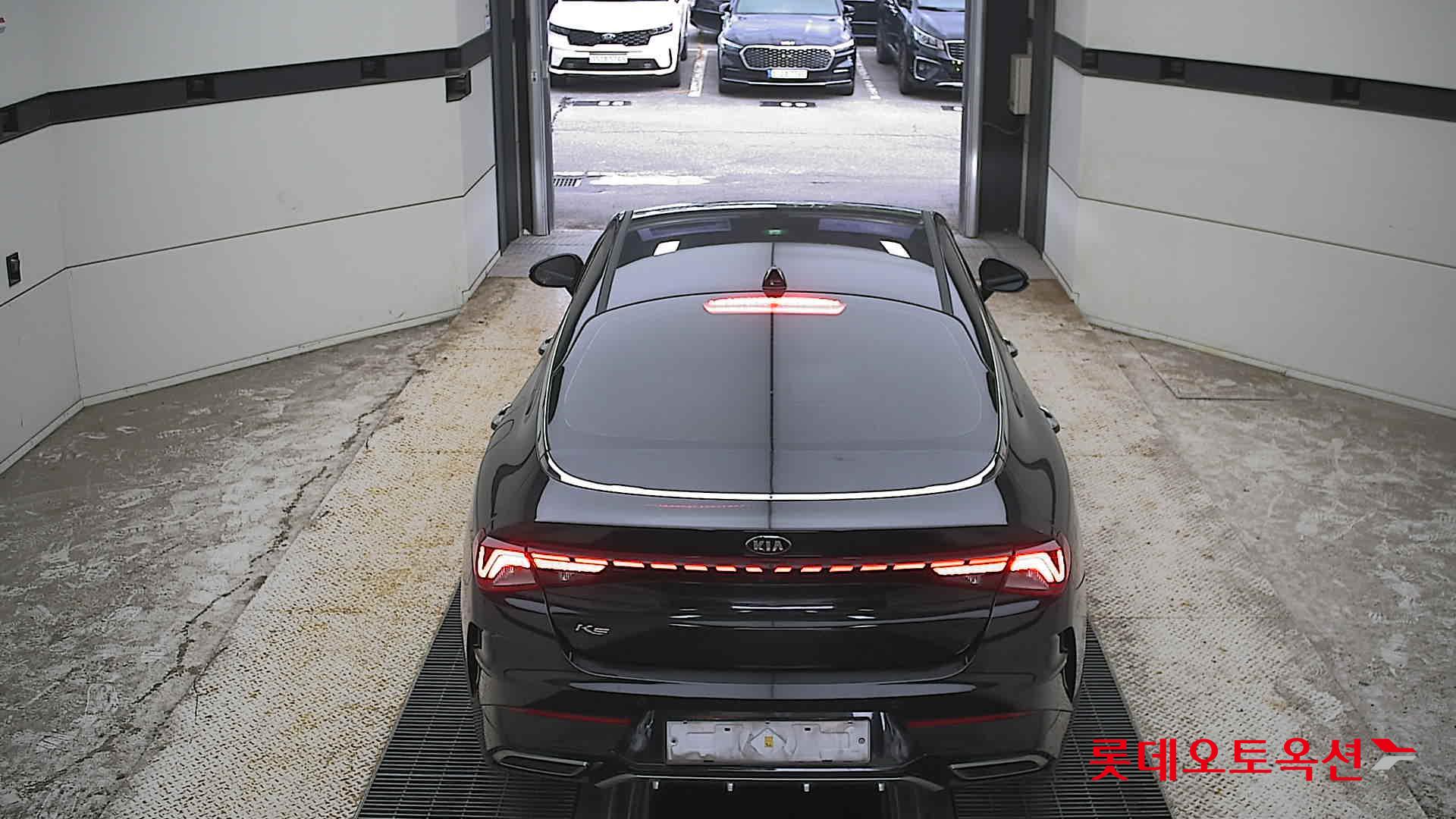 2021 - kia k5