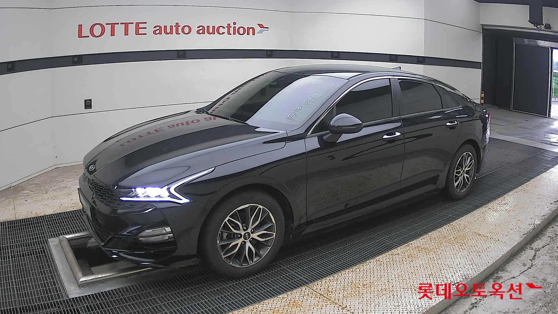 2021 - kia k5