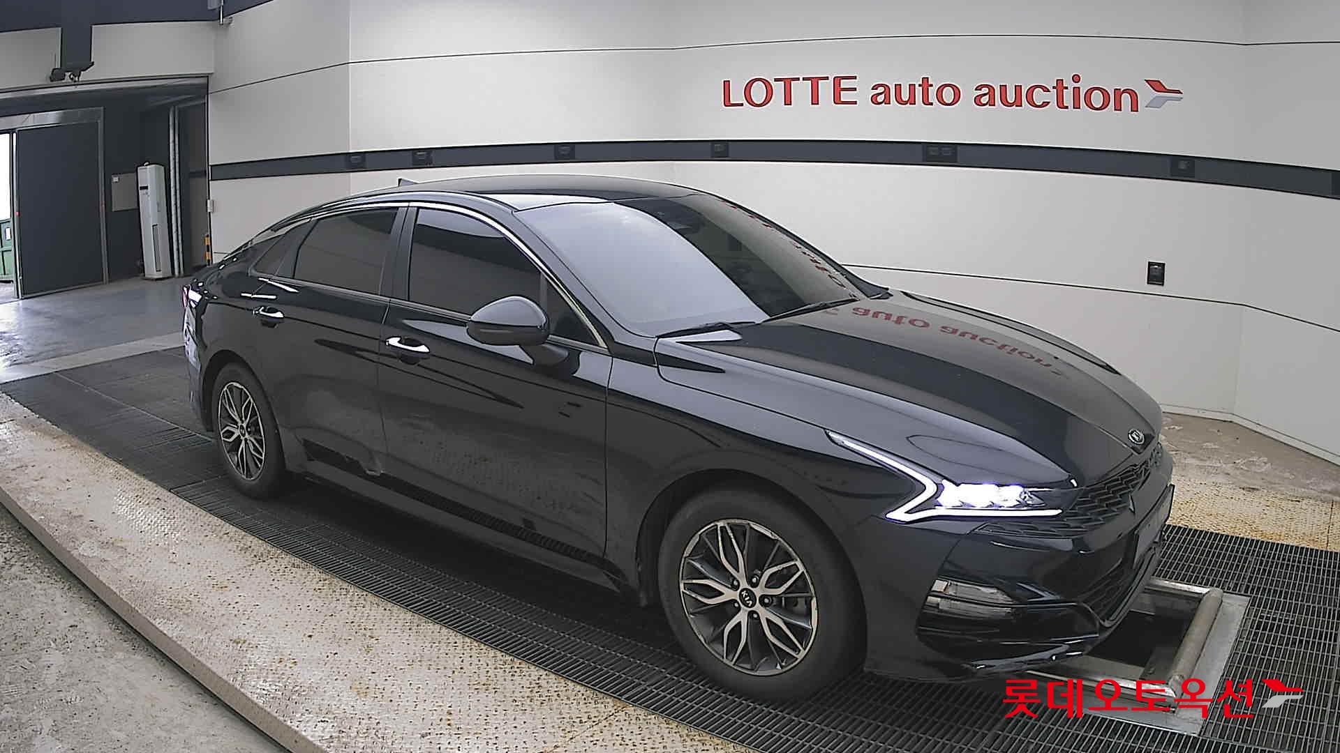 2021 - kia k5