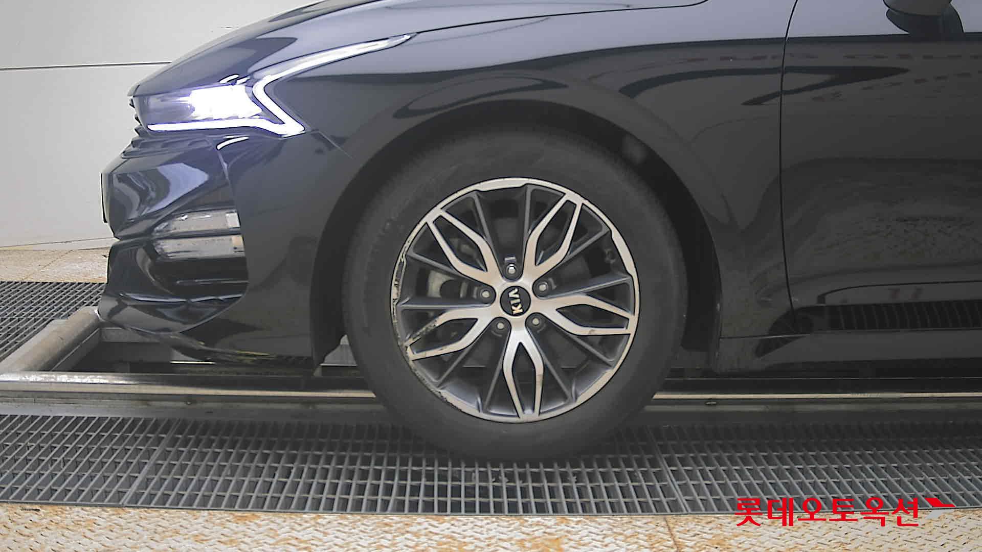 2021 - kia k5