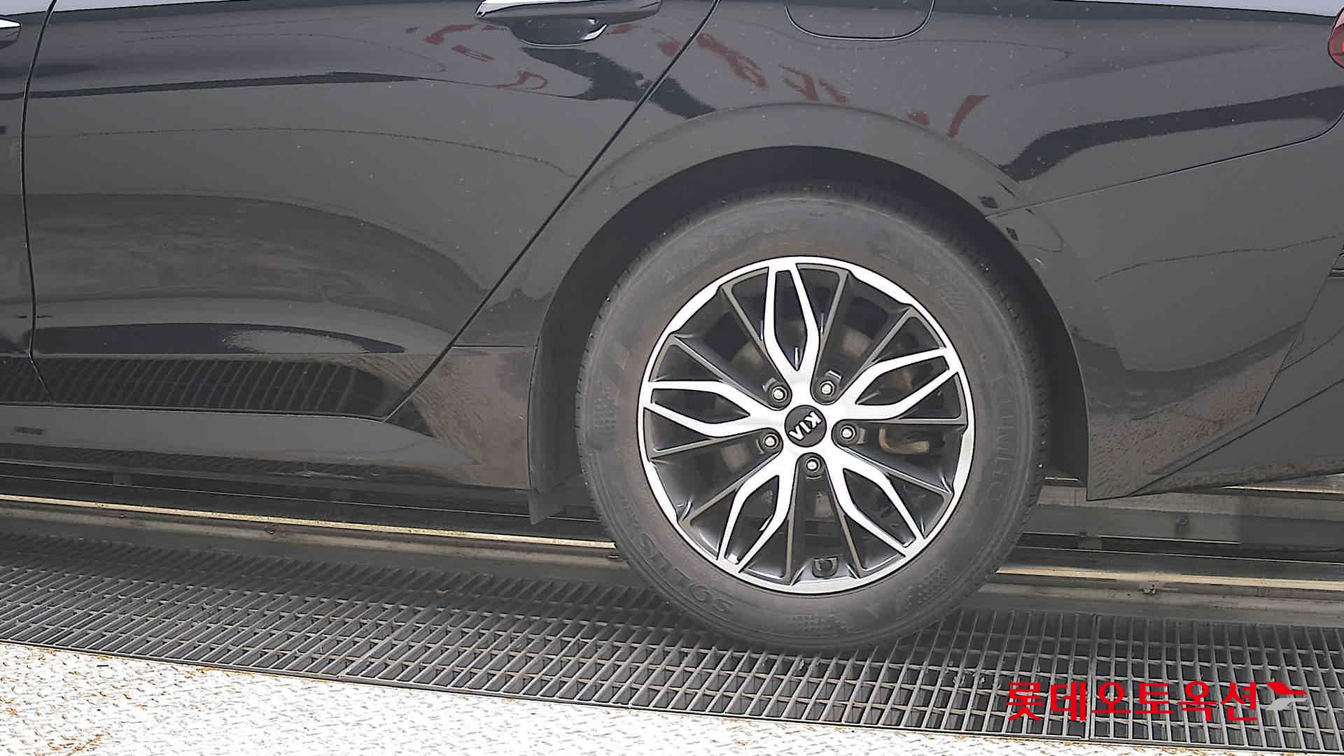 2021 - kia k5