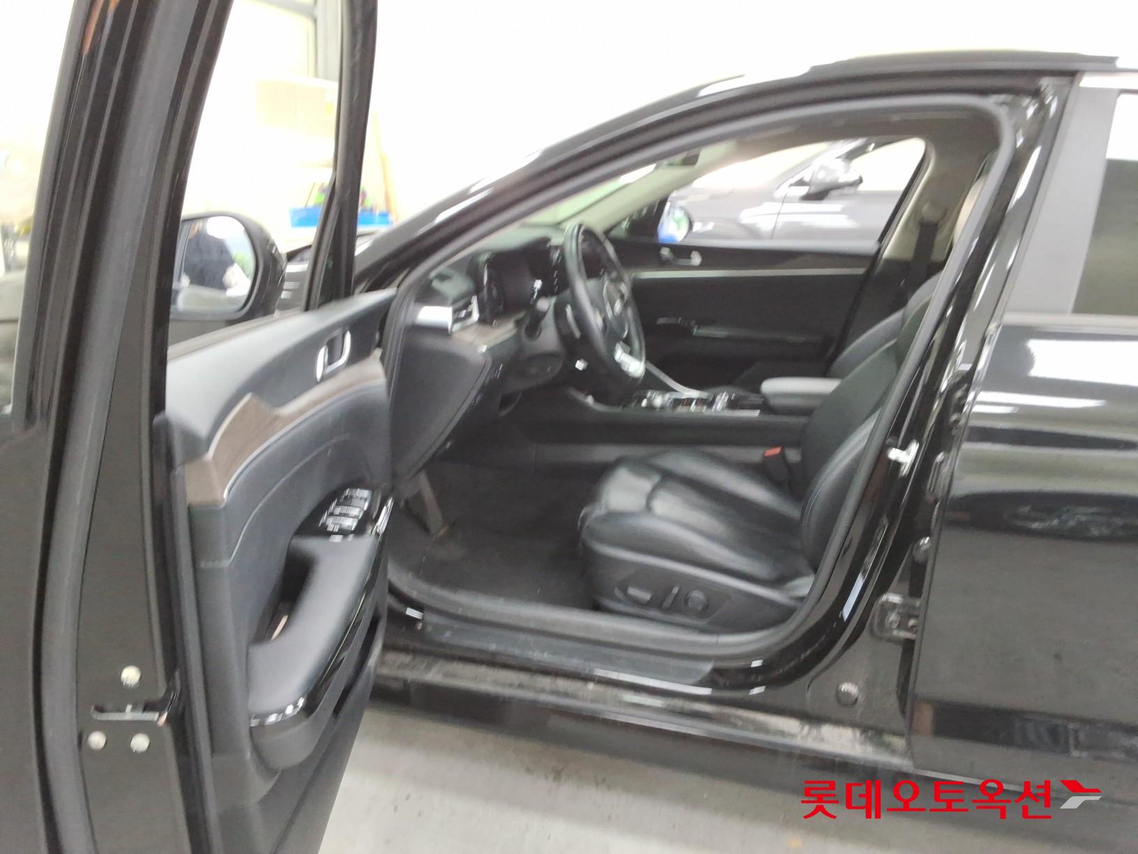 2021 - kia k5