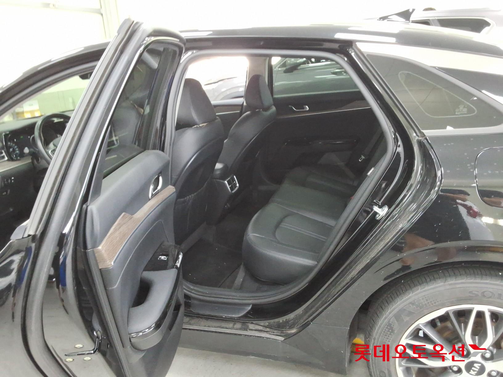 2021 - kia k5